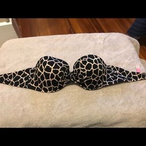 Strapless cheetah bikini top